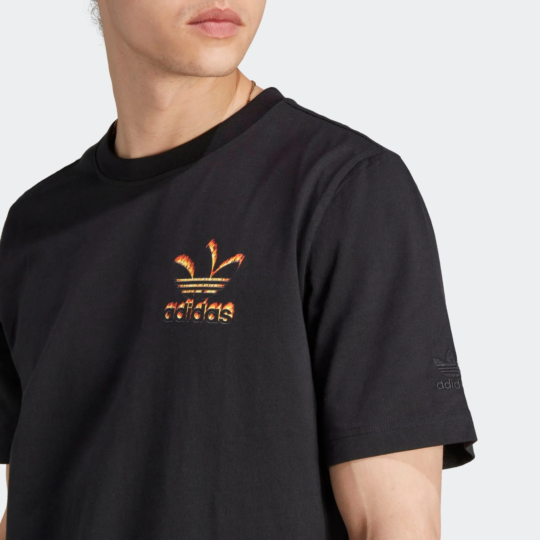 ADIDAS GRAPHICS FIRE TREFOIL T-SHIRT - IL5199