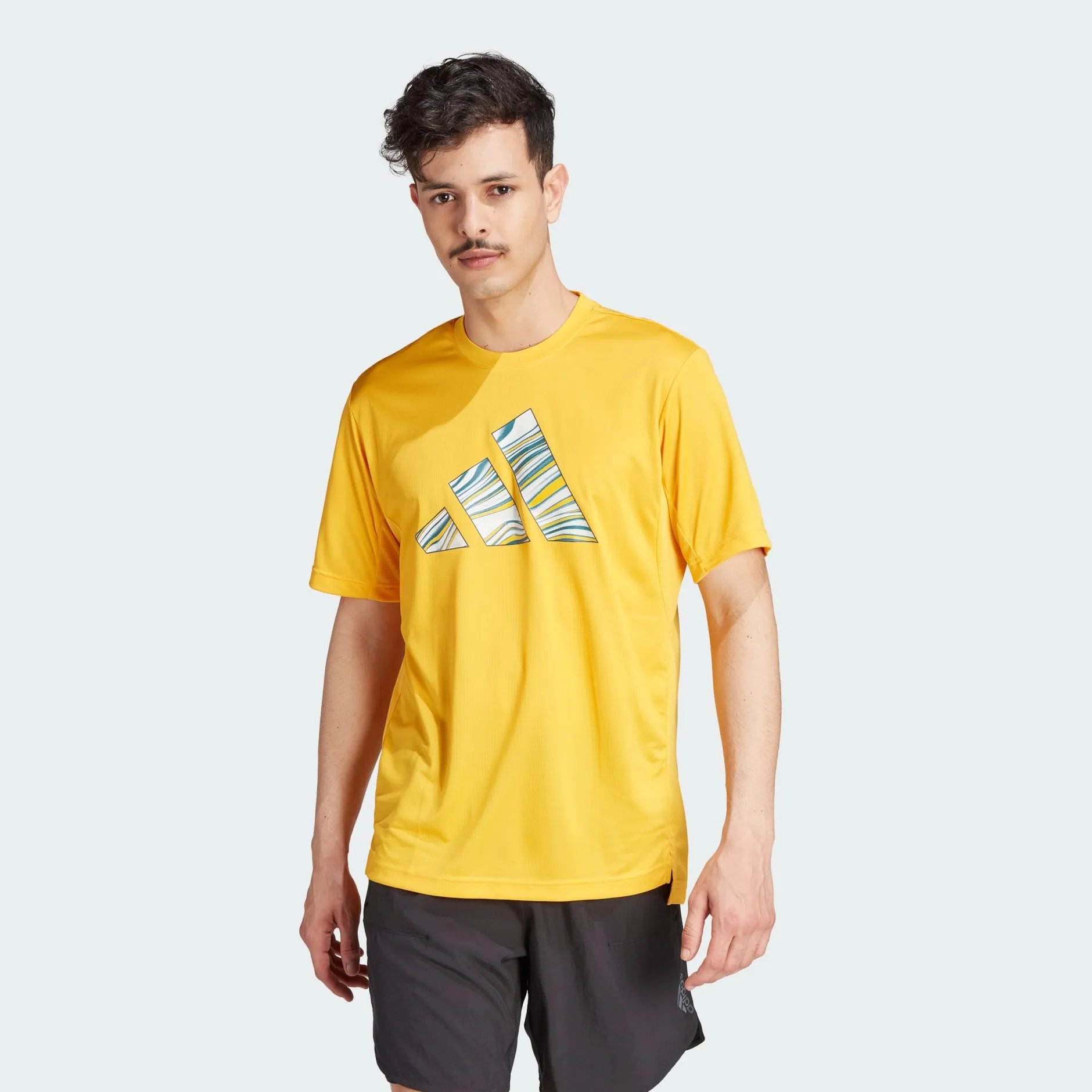 ADIDAS HIIT GRAPHIC SLOGAN TRAINING T-SHIRT - IM1135
