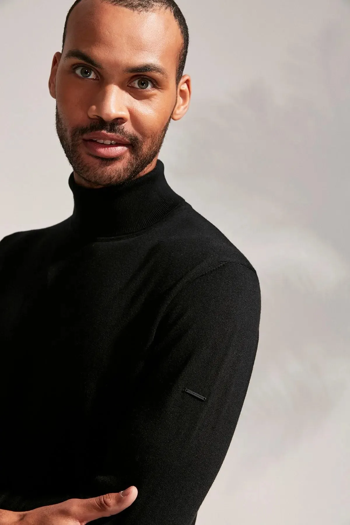 Black Silk and Cashmere Turtleneck Utku Men's Knitwear