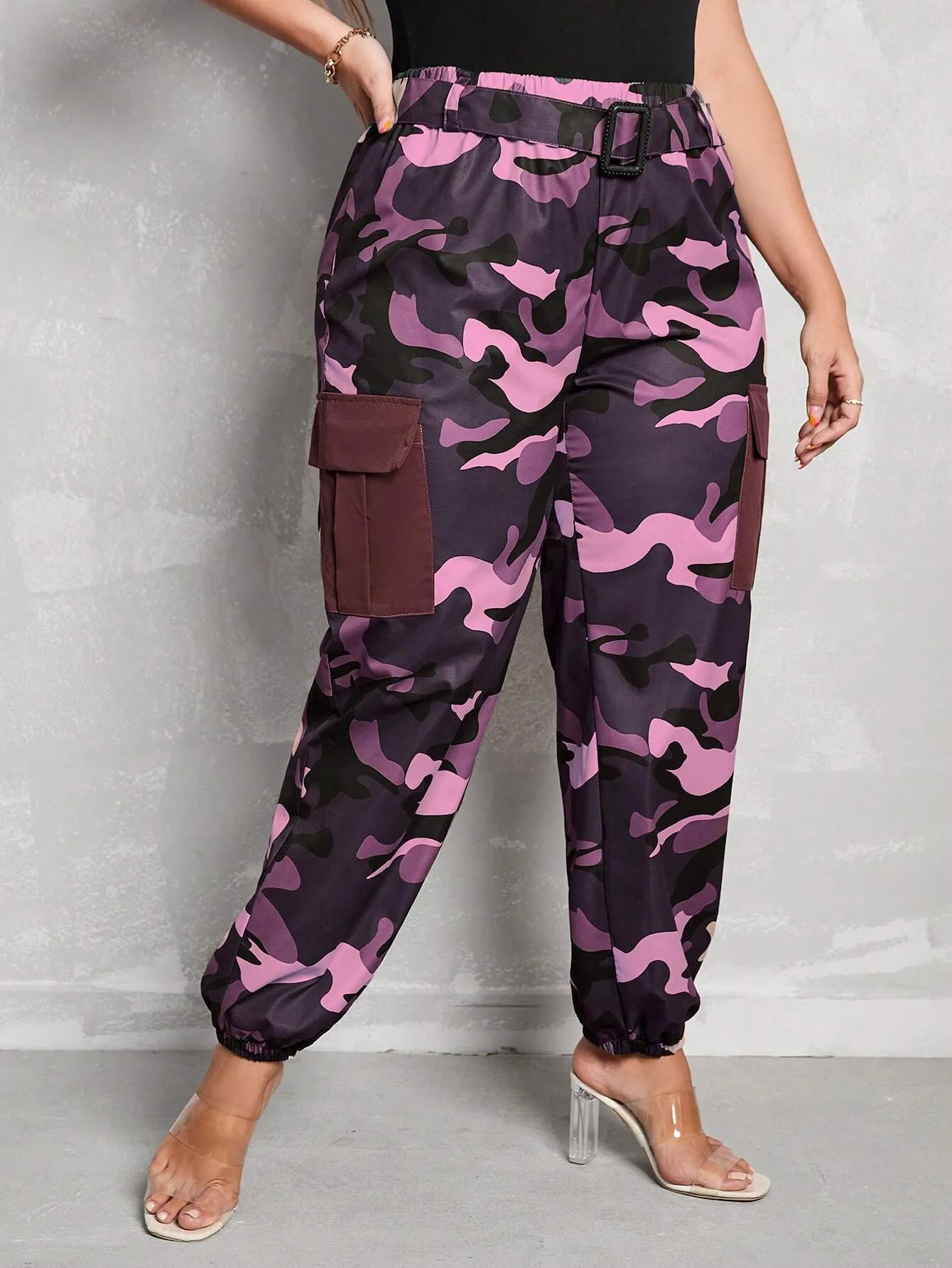 Camo Print Flap Pocket Cargo Pants