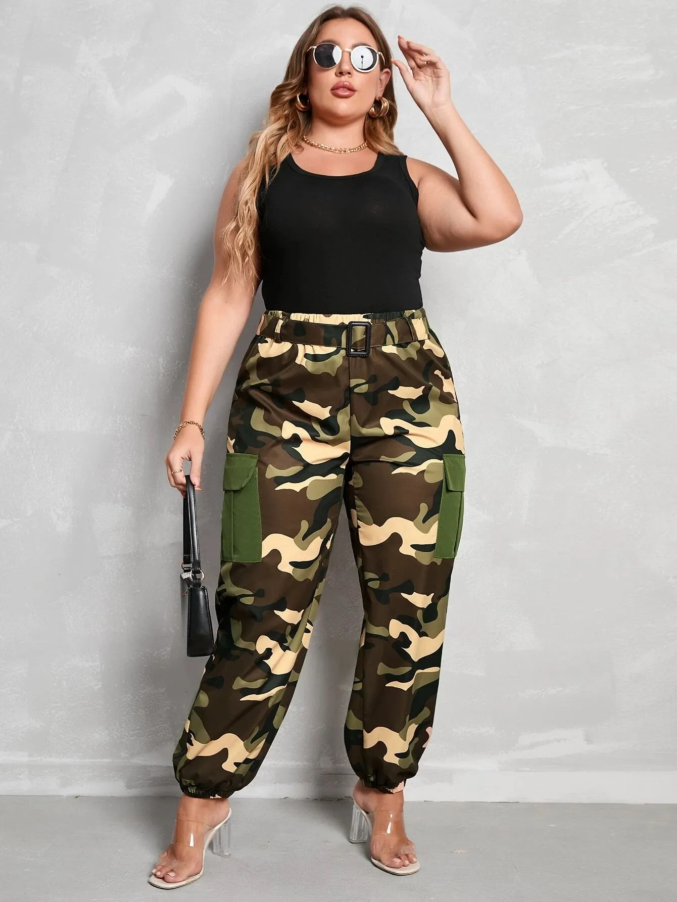 Camo Print Flap Pocket Cargo Pants