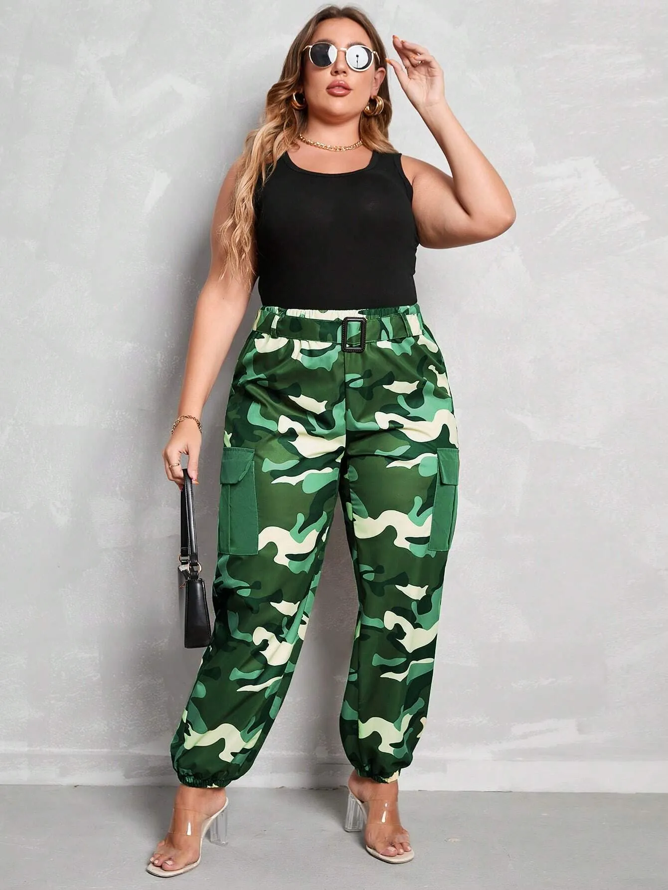 Camo Print Flap Pocket Cargo Pants