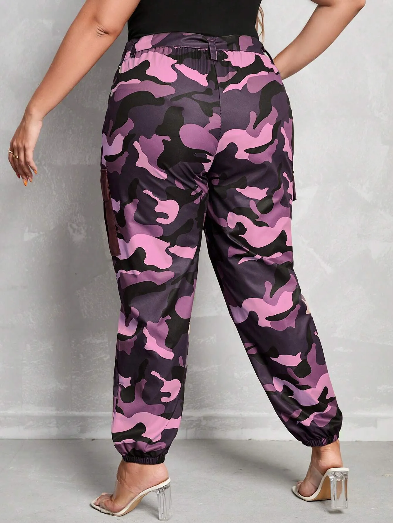 Camo Print Flap Pocket Cargo Pants