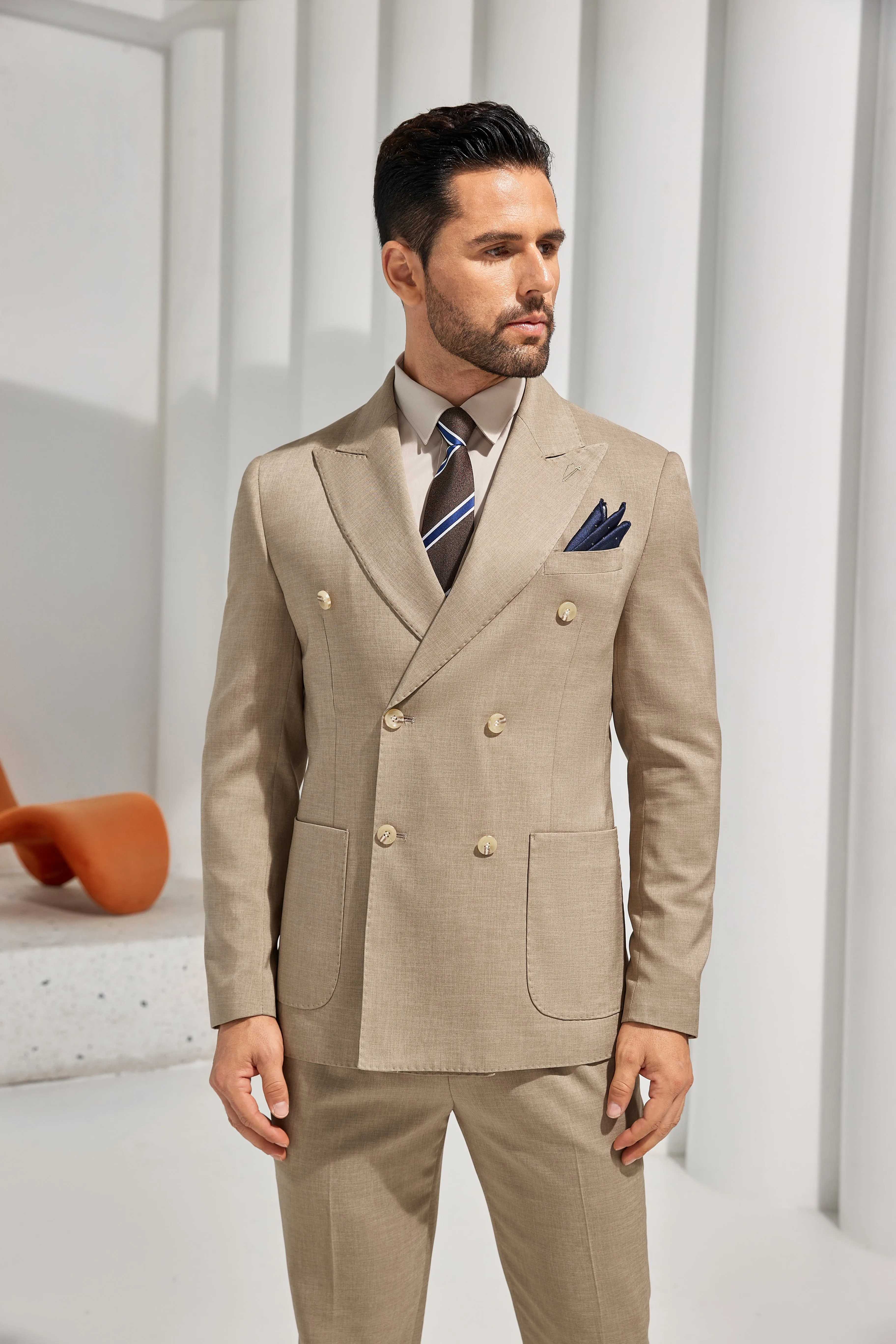 Peak Lapel Double Breasted 3 Pieces Men Suits 2565
