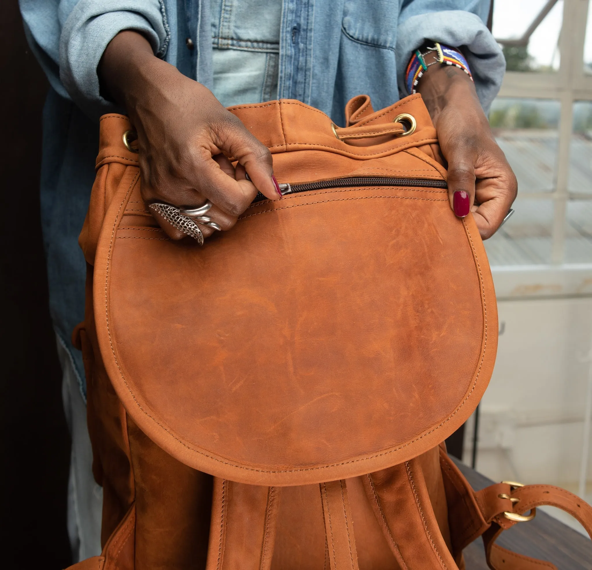 Pull-up Leather Moshi Backpack