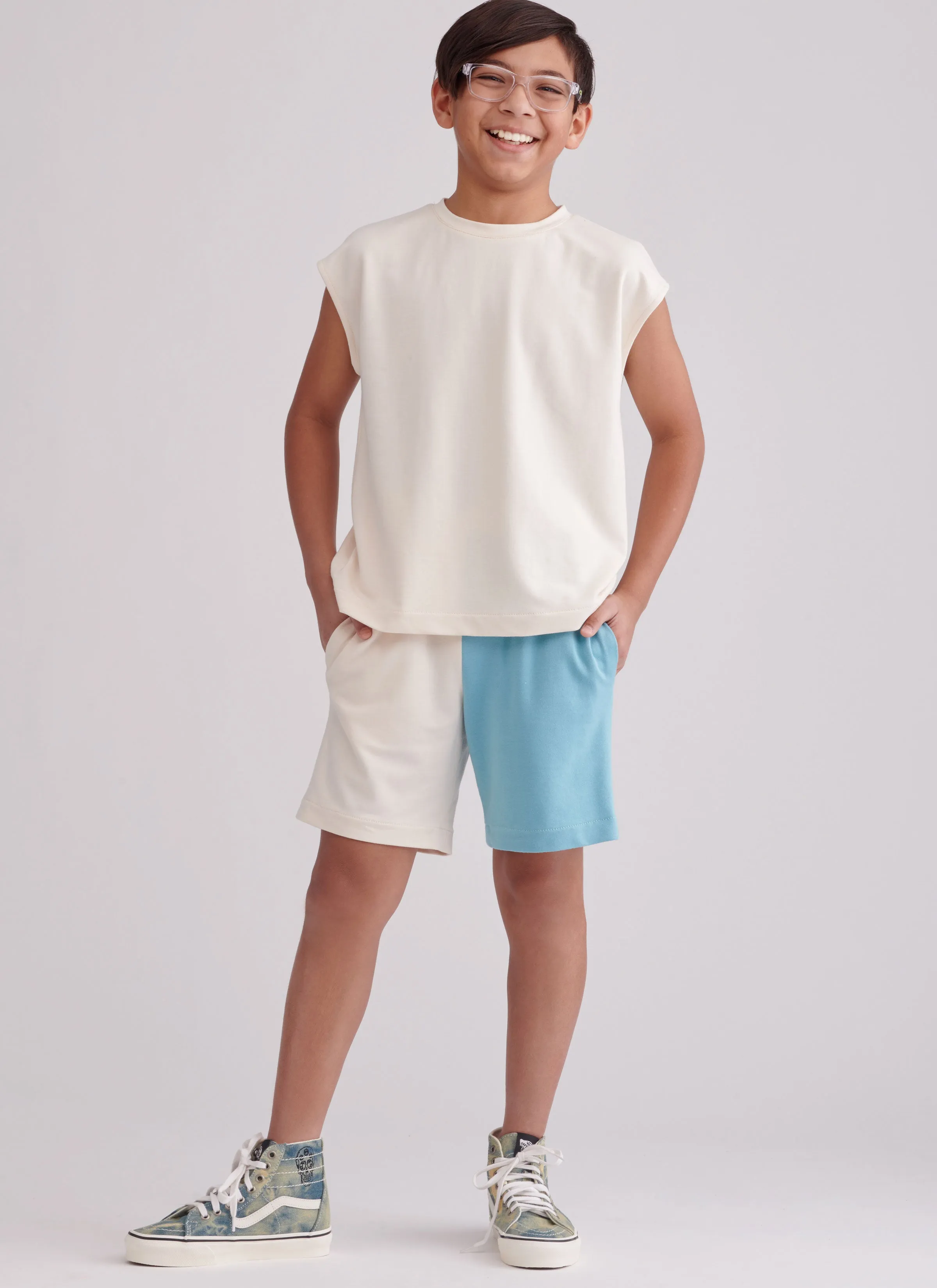 Simplicity sewing pattern 9801 Girls' and Boys' Sweatshirts and Shorts
